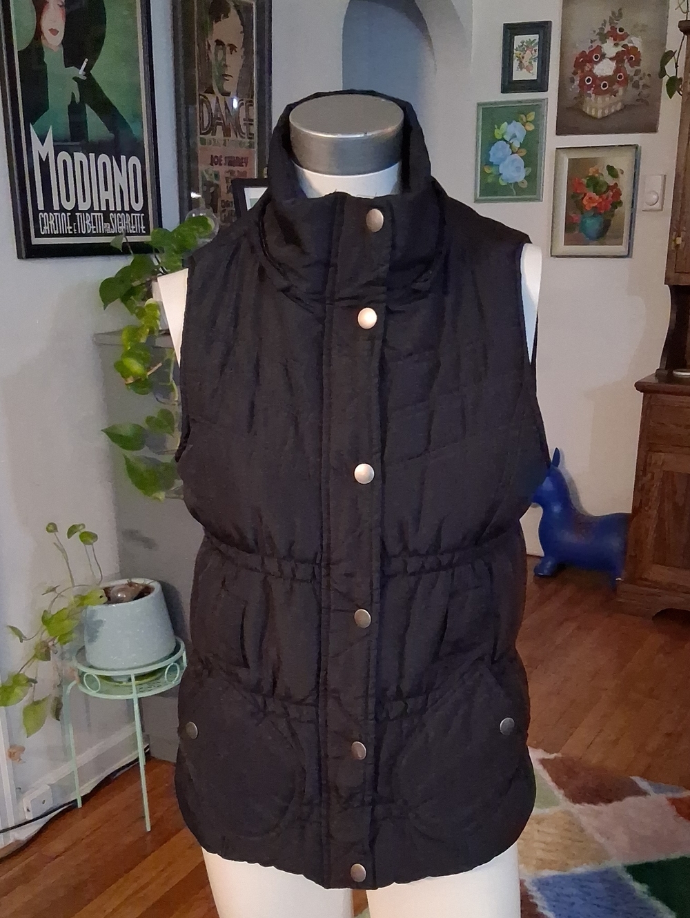 Rue 21 Black Quilted Puffer Vest Size Medium